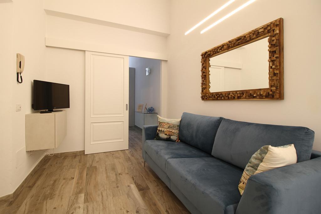 Meadow Forty-Five - Sweet Dreams In Florence Luaran gambar